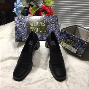 Black leather very comfortable shoes